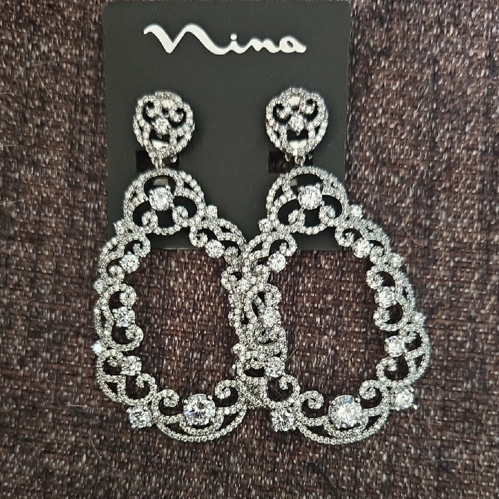 Nina Silver-Tone Crystal Openwork Teardrop Earrings Clip On NWT ✨️